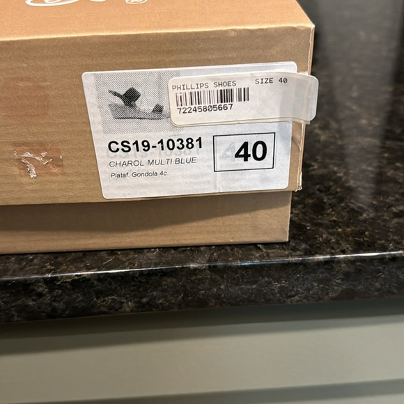 New in Box SIZE 10 Multi Color Blue Wedge Sandals by Carmen Saiz. - Picture 8 of 9